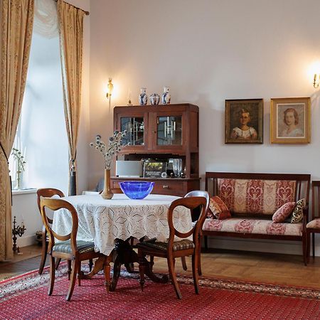 Zamosc Dwor Udrycze Apartman Kültér fotó